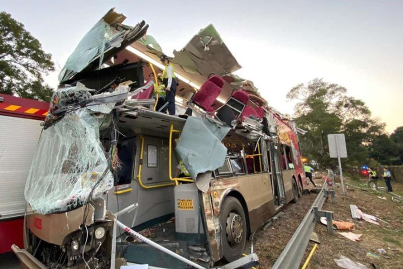 11 people killed, 19 injured after truck-bus collision in east China